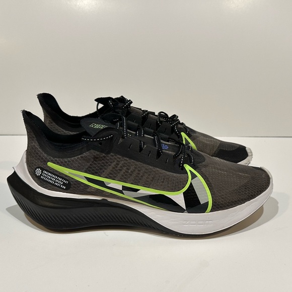 nike zoom gravity black ghost green